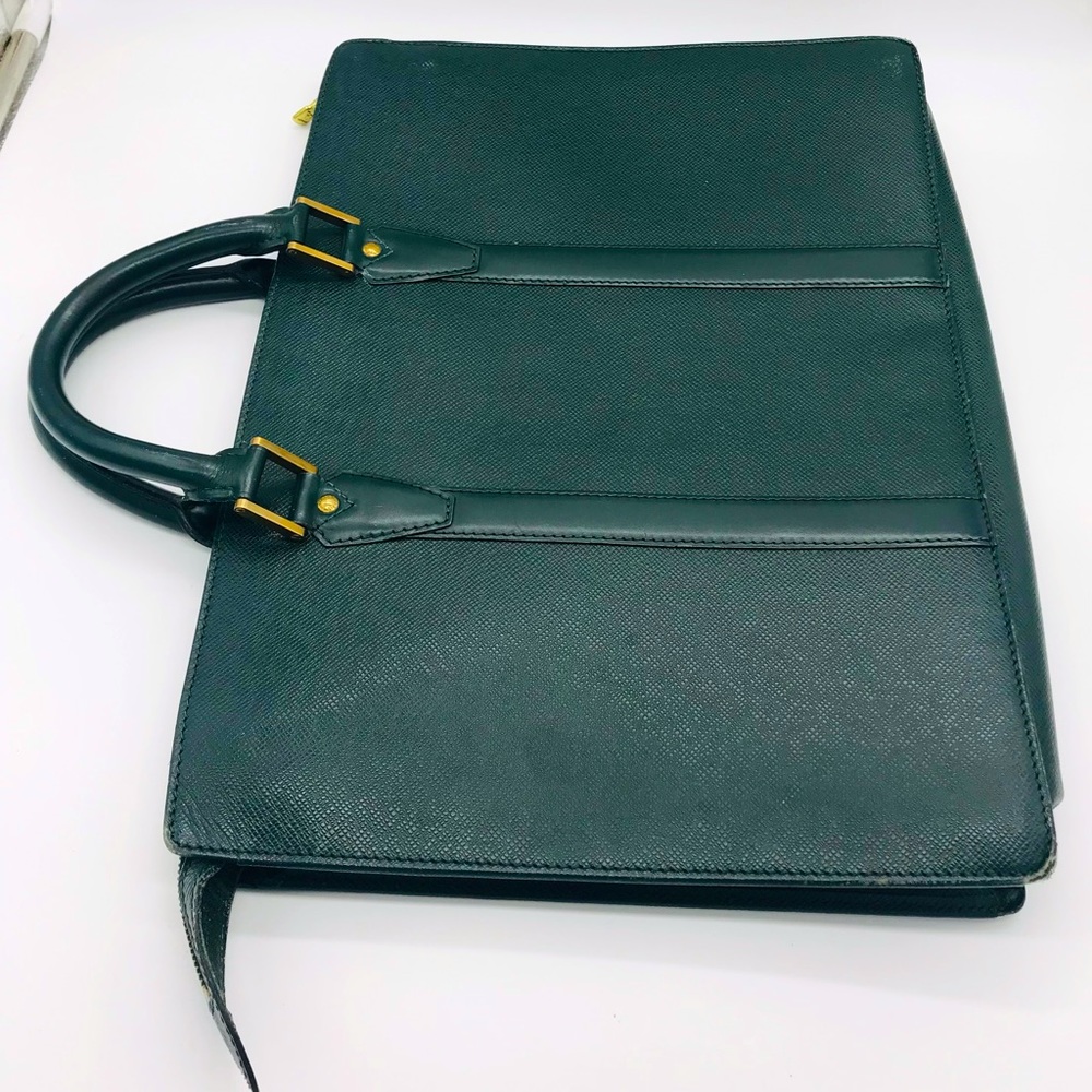 GENUINE LOUIS VUITTON Green Taiga Briefcase Bag